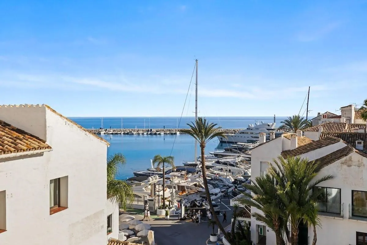 3 Habitaciones En Puerto Banus Marbella Apartment