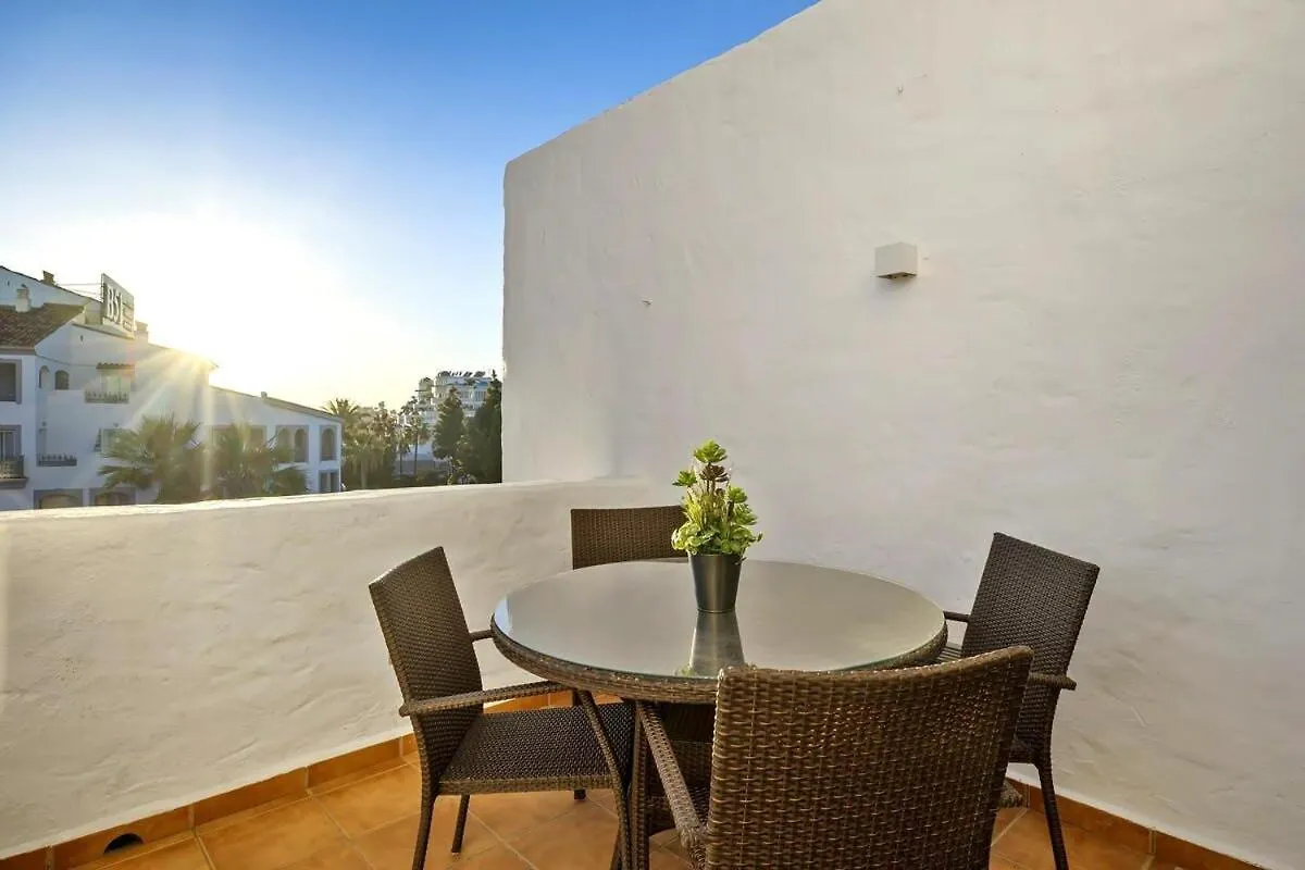 Apartment 3 Habitaciones En Puerto Banus Marbella Spain