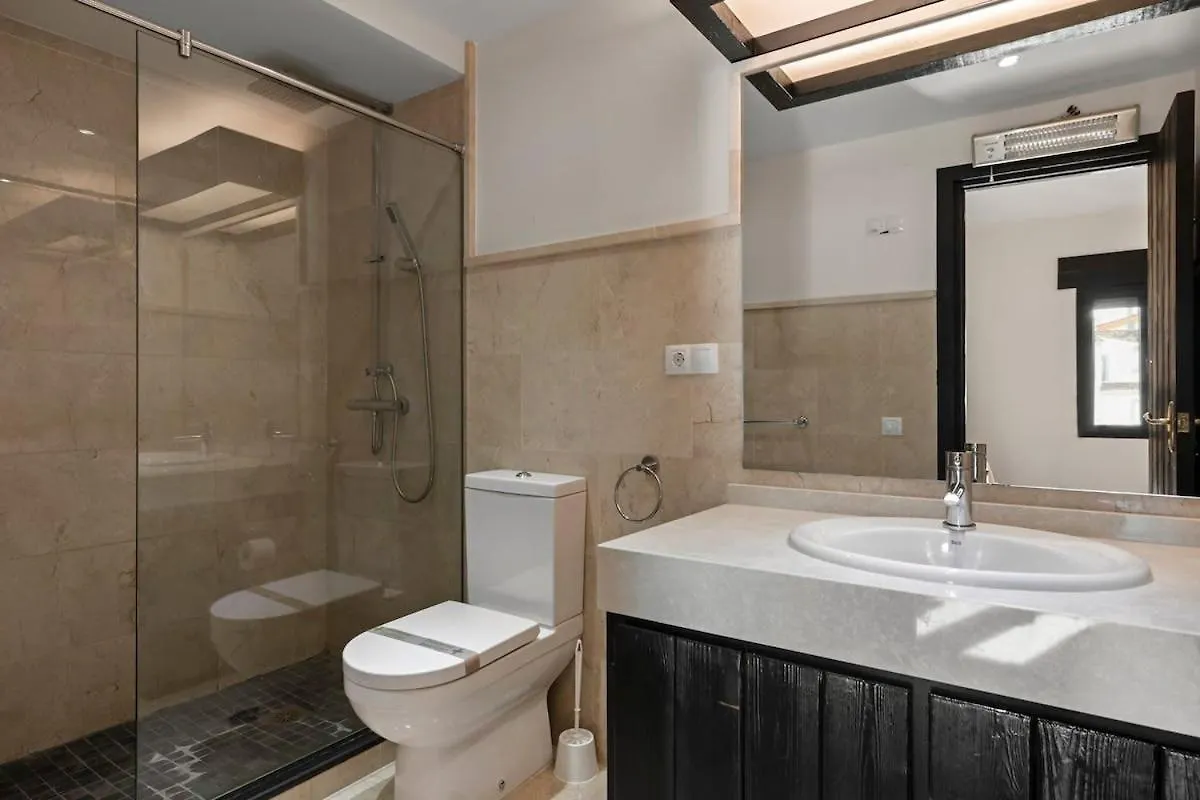 3 Habitaciones En Puerto Banus Marbella 0*,  Spain